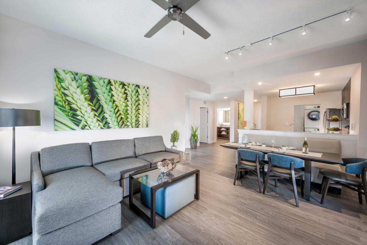 Suite 2 Chambres avec Baignoire Accessible Aux Personnes à Mobilité Réduite et Accès Gratuit au Parc Aquatique